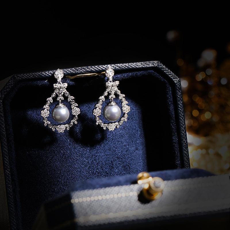 Floral Halo – Grey Freshwater Pearl Drop Earrings