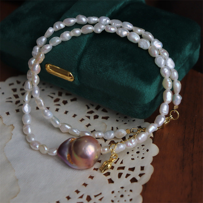 Poetic Grace – Baroque Pearl Pendant Necklace