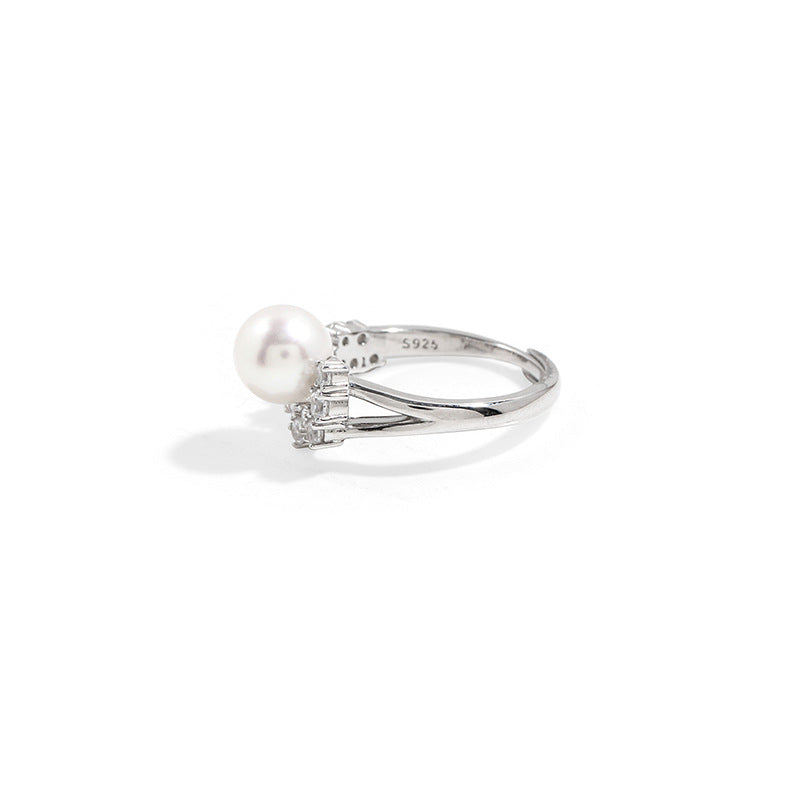 Starlit Grace – 8mm Freshwater Pearl Ring