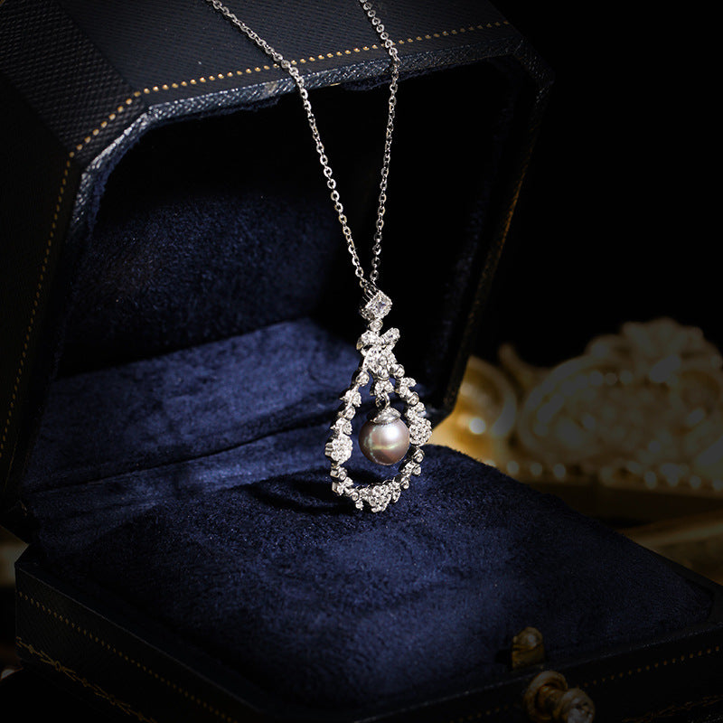Floral Halo – Grey Freshwater Pearl Pendant Necklace