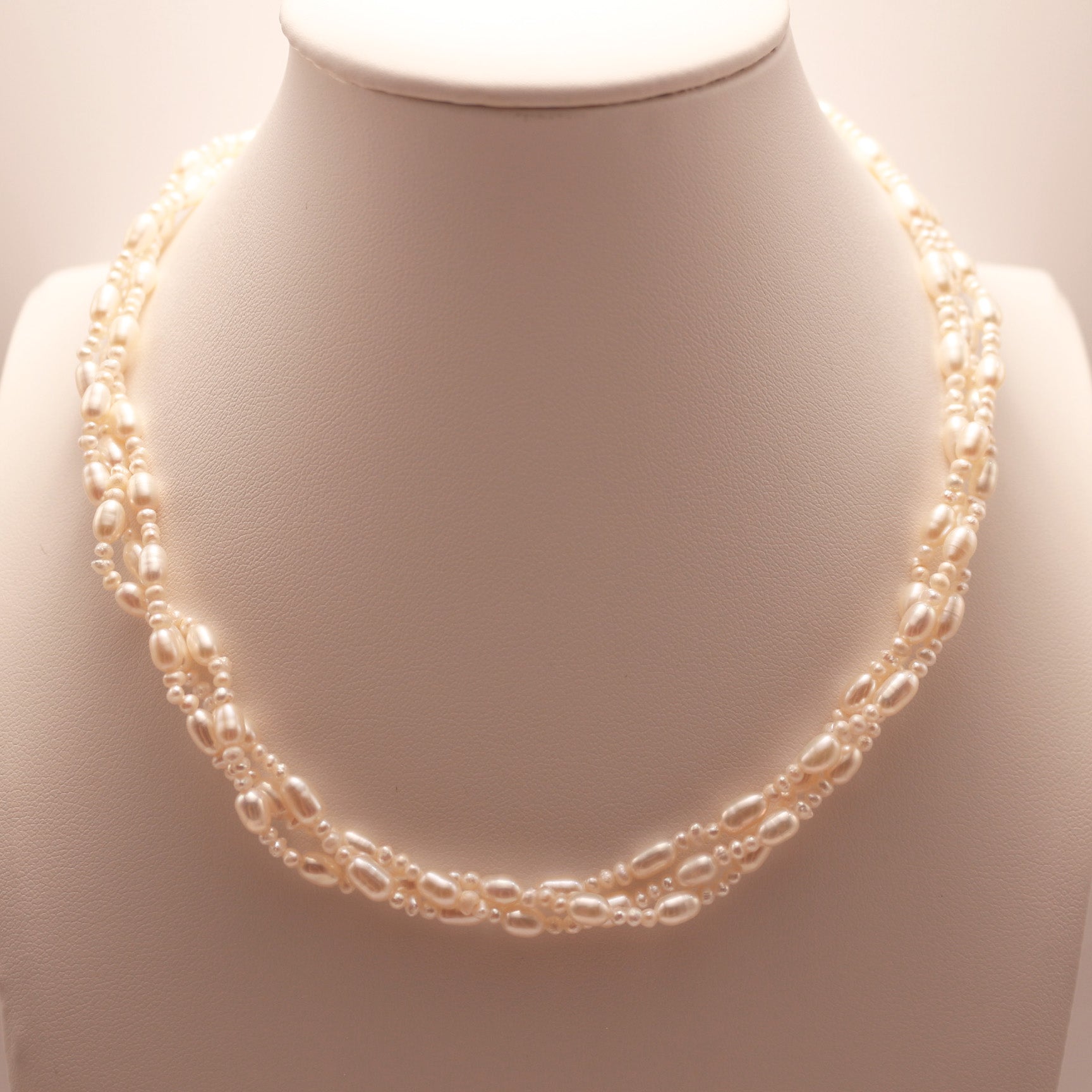 Oval Freshwater Pearls Twisted Chain Necklace