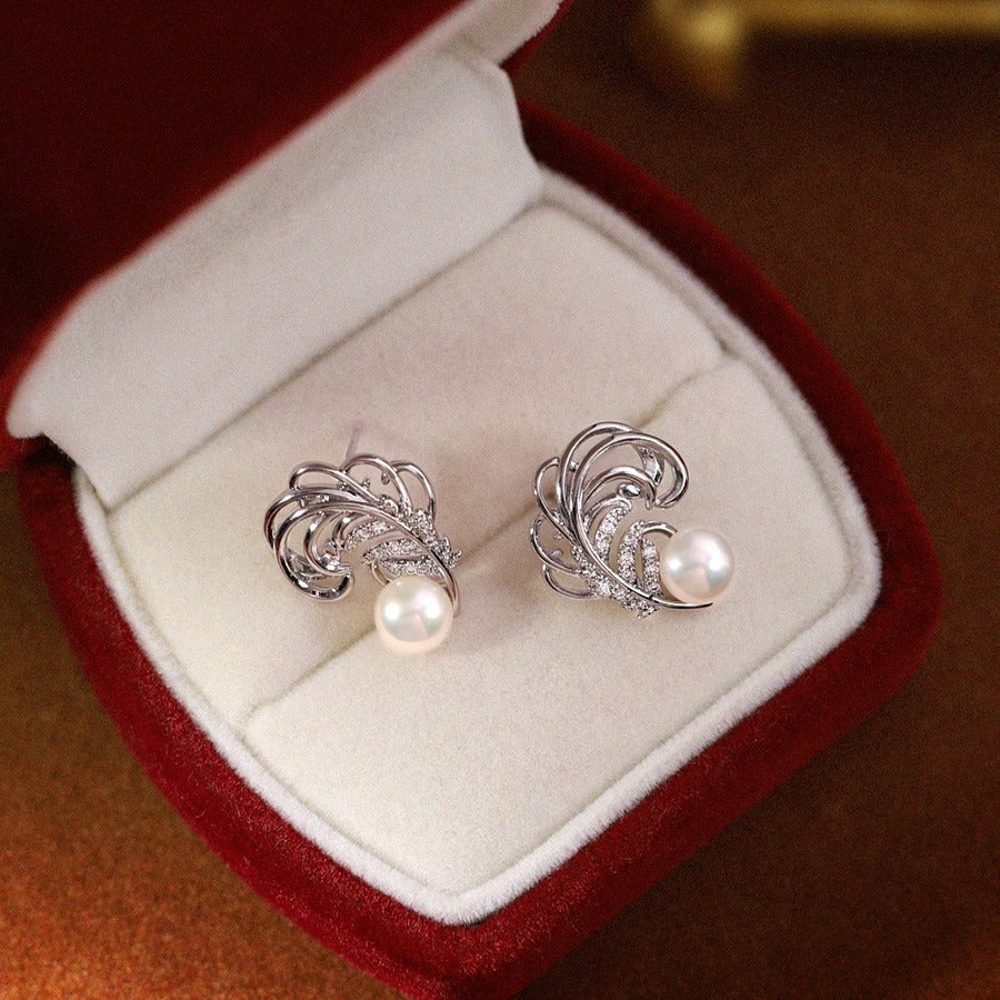 Feather Grace – 6mm Freshwater Pearl Earrings
