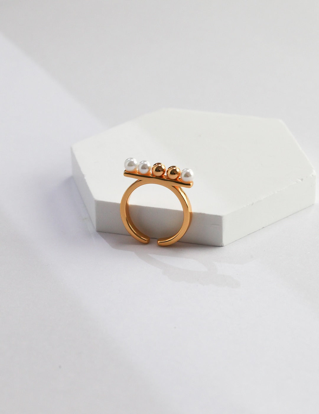 Gembea Jewelry Balance Beam Pearl Ring